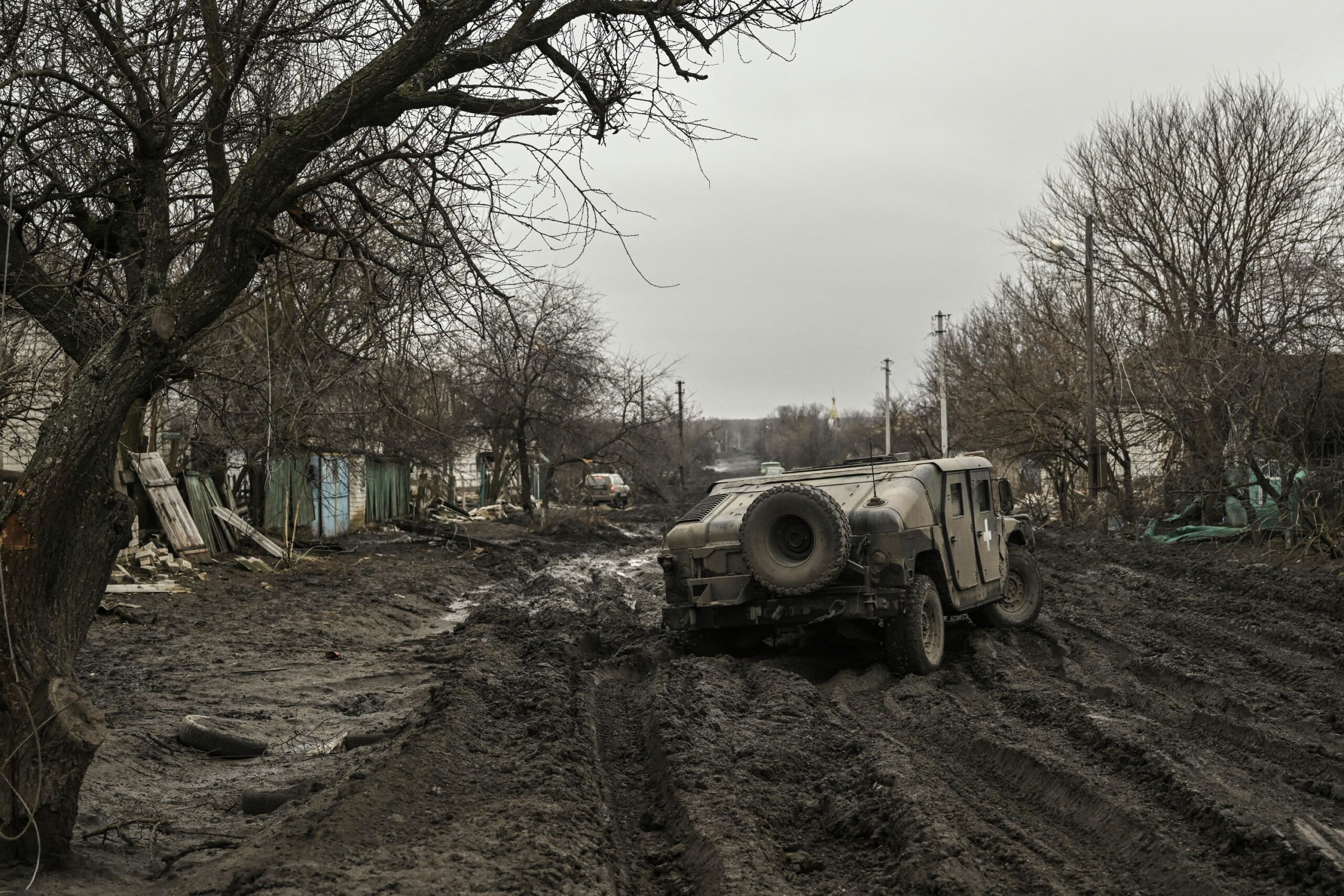 Ukraine war live updates: Wagner leader says his forces will leave Bakhmut; Bill Clinton says he foreshadowed Russian invasion