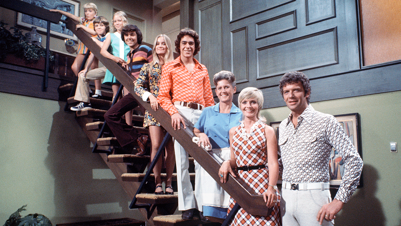 How household TV shows like ‘Modern Family’ and ‘Full House’ compare to ‘The Brady Bunch’