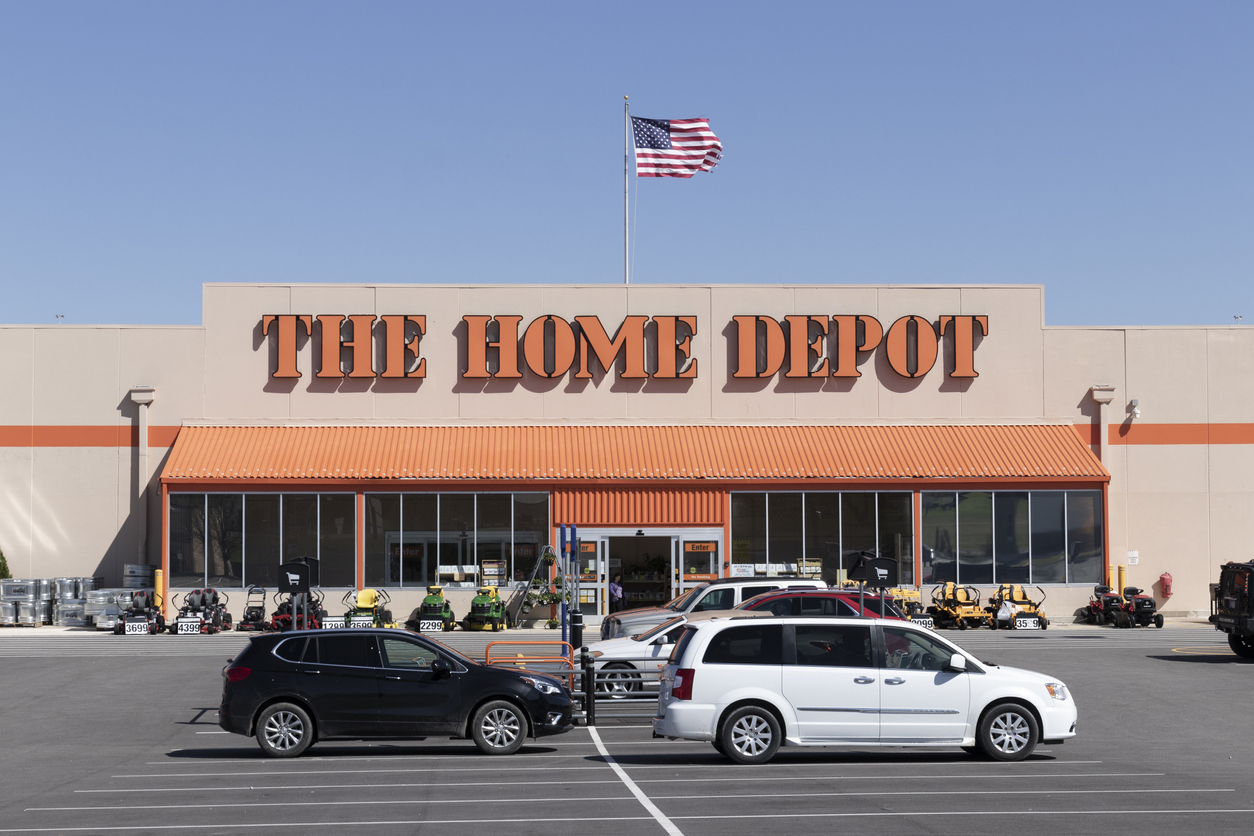 Home Depot’s Historic Acquisition: Expanding Into Professional Building with SRS Distribution Deal