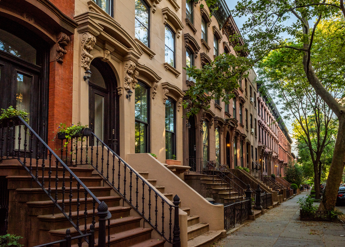 NYC Real Estate 2024: Buyers Return, Renters Gain Leverage Amid Evolving Market